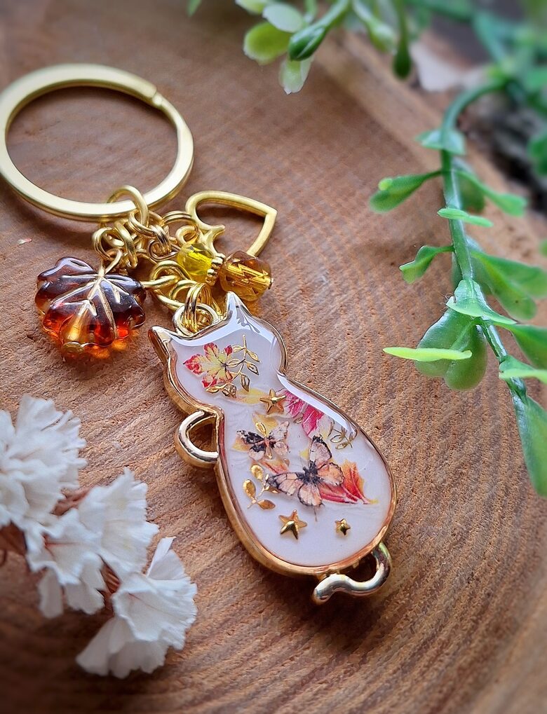 Brelok Handmade Jesienny Kotek z żywicy 