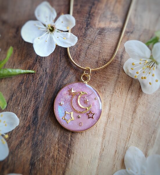 Naszyjnik Różowy Gwiezdny Pył - Biżuteria z żywicy