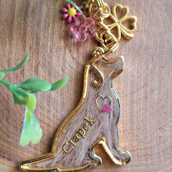 Brelok piesek - pamiątka żałobna